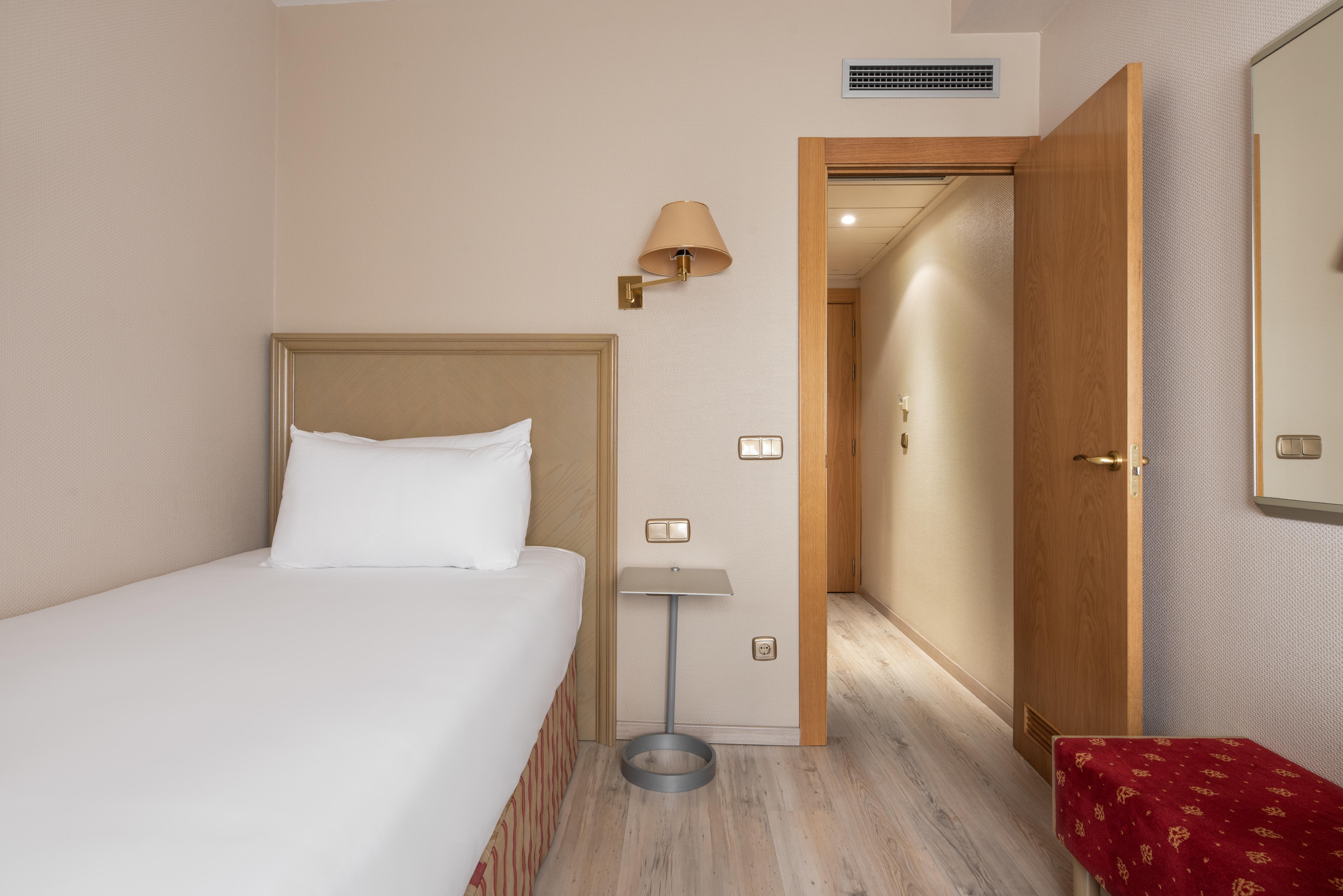 Crisol Almirante Bonifaz Hotell Burgo Exteriör bild