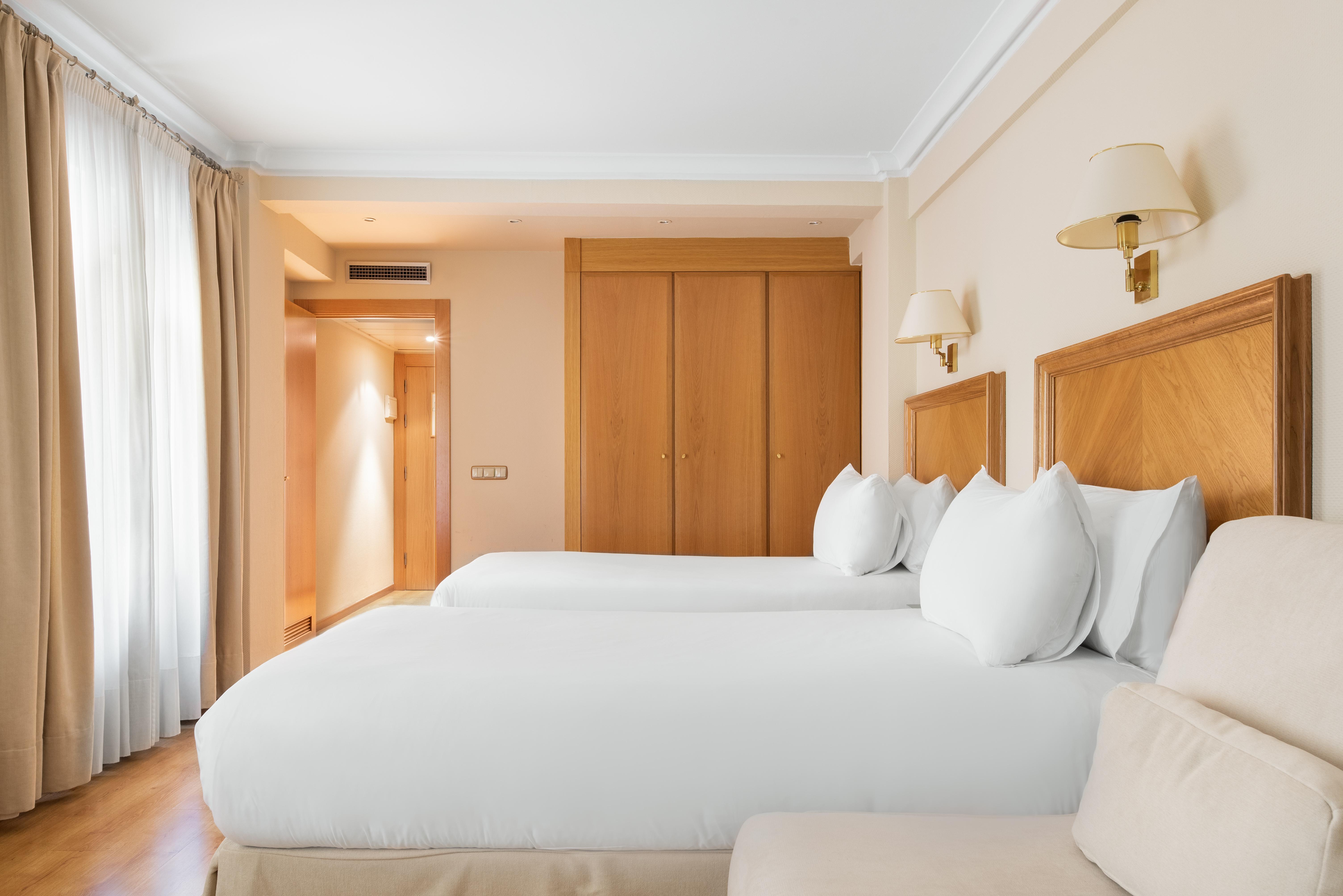 Crisol Almirante Bonifaz Hotell Burgo Exteriör bild