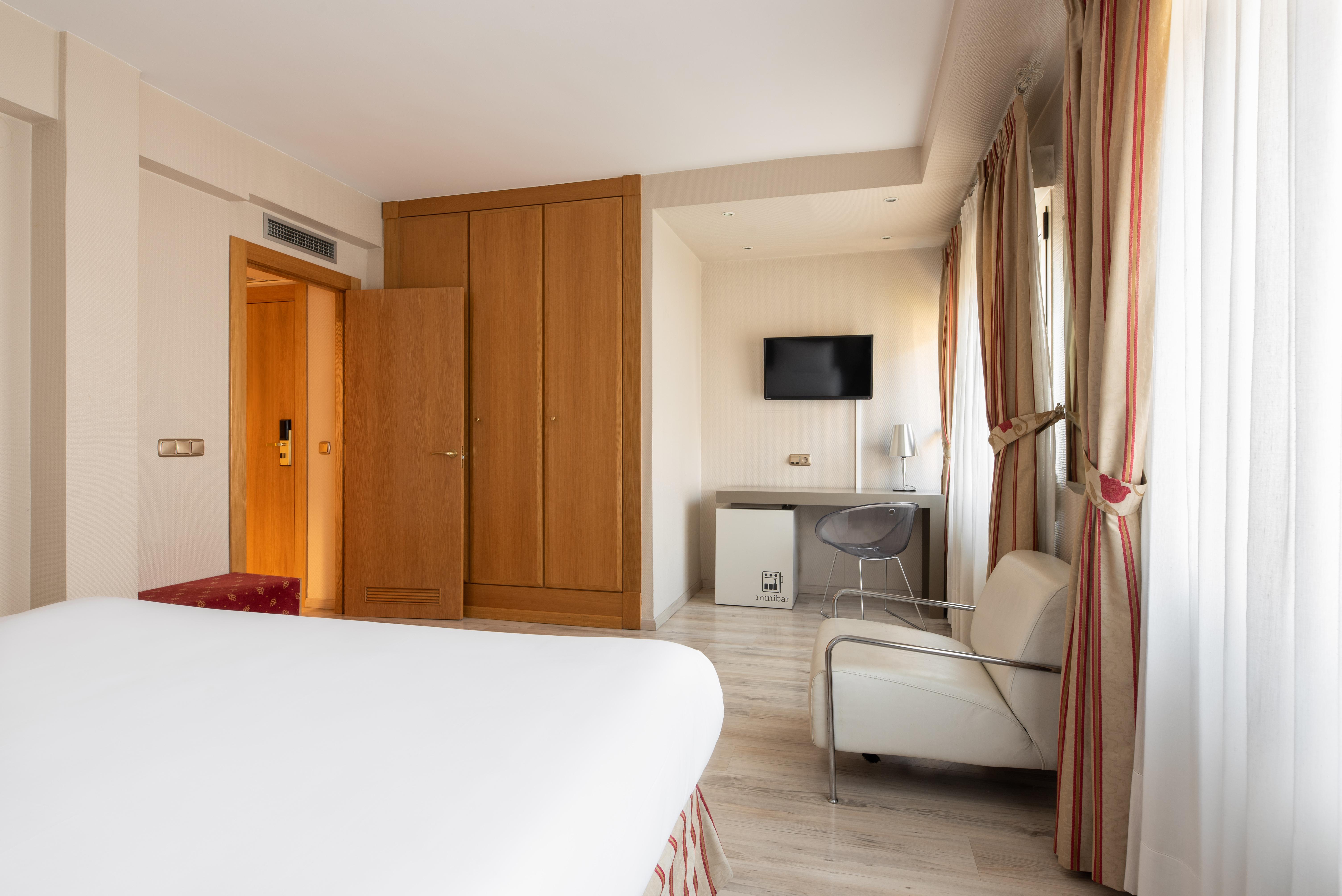 Crisol Almirante Bonifaz Hotell Burgo Exteriör bild