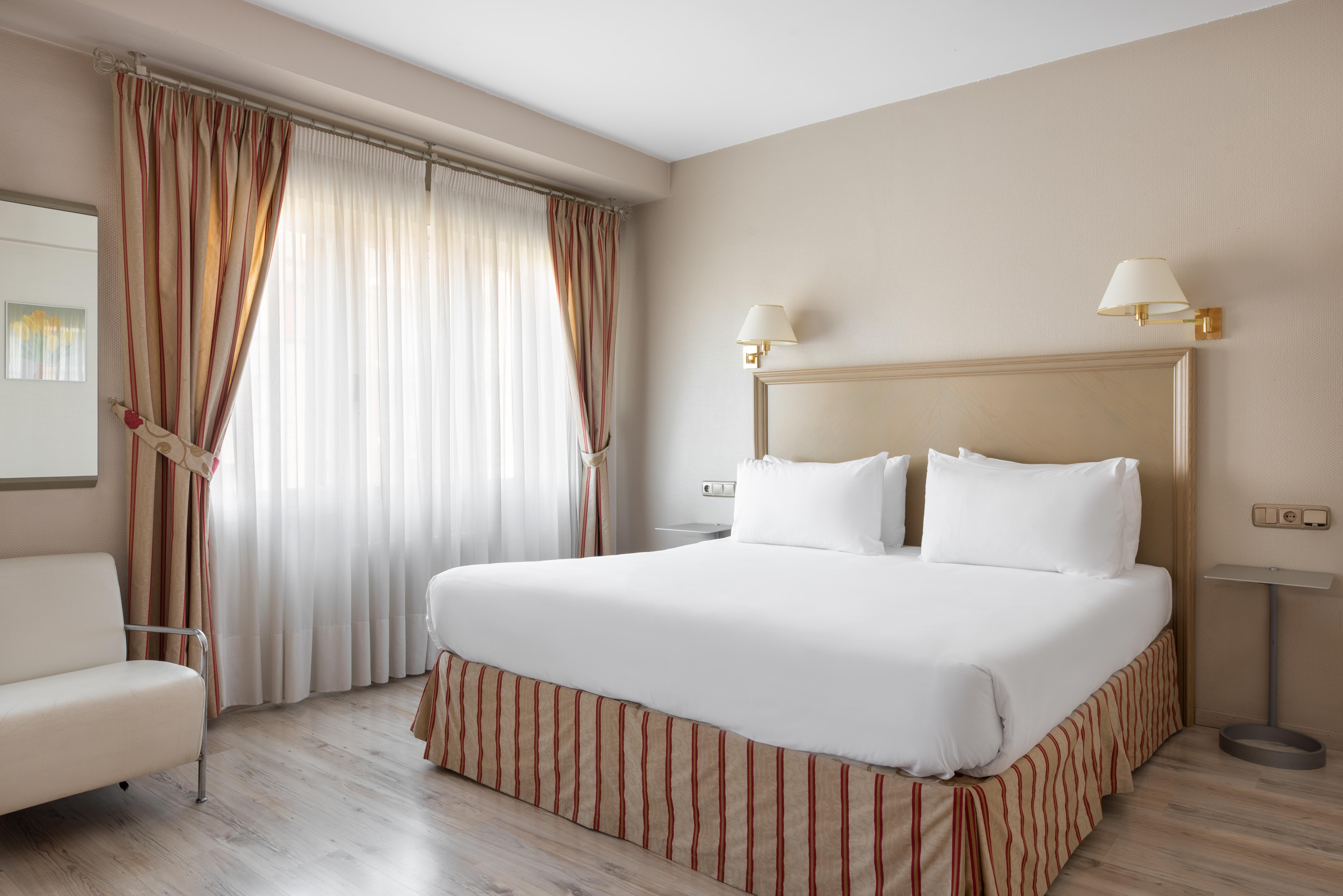 Crisol Almirante Bonifaz Hotell Burgo Exteriör bild