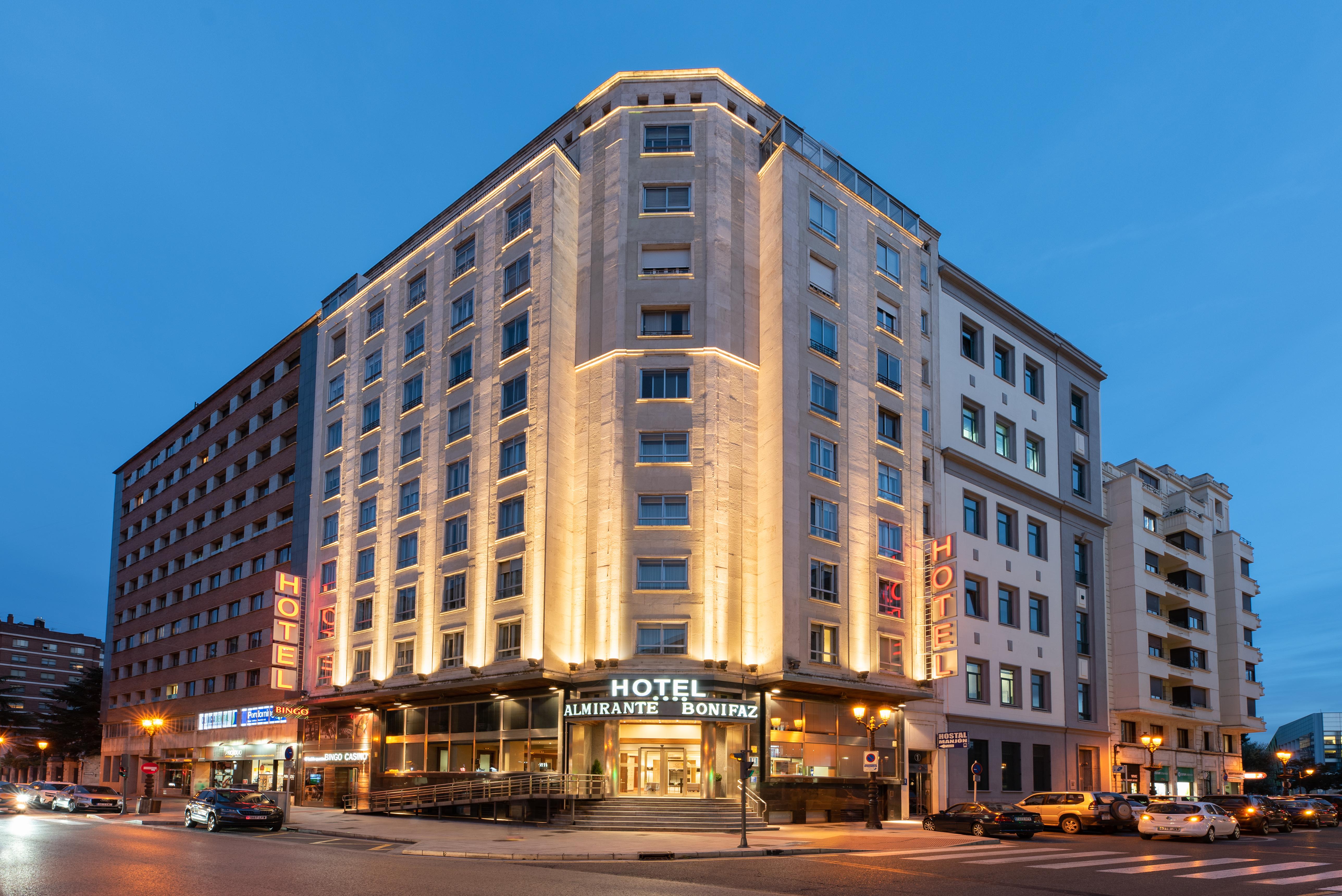 Crisol Almirante Bonifaz Hotell Burgo Exteriör bild