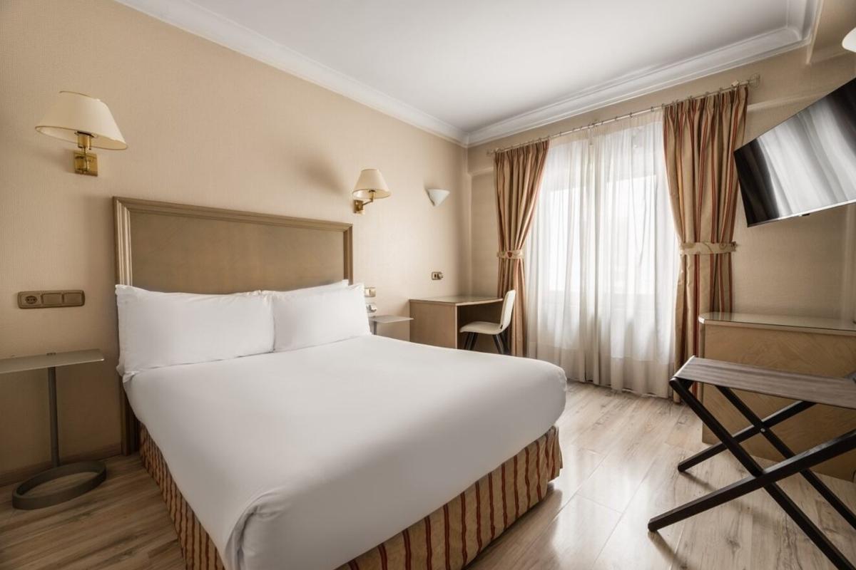 Crisol Almirante Bonifaz Hotell Burgo Exteriör bild